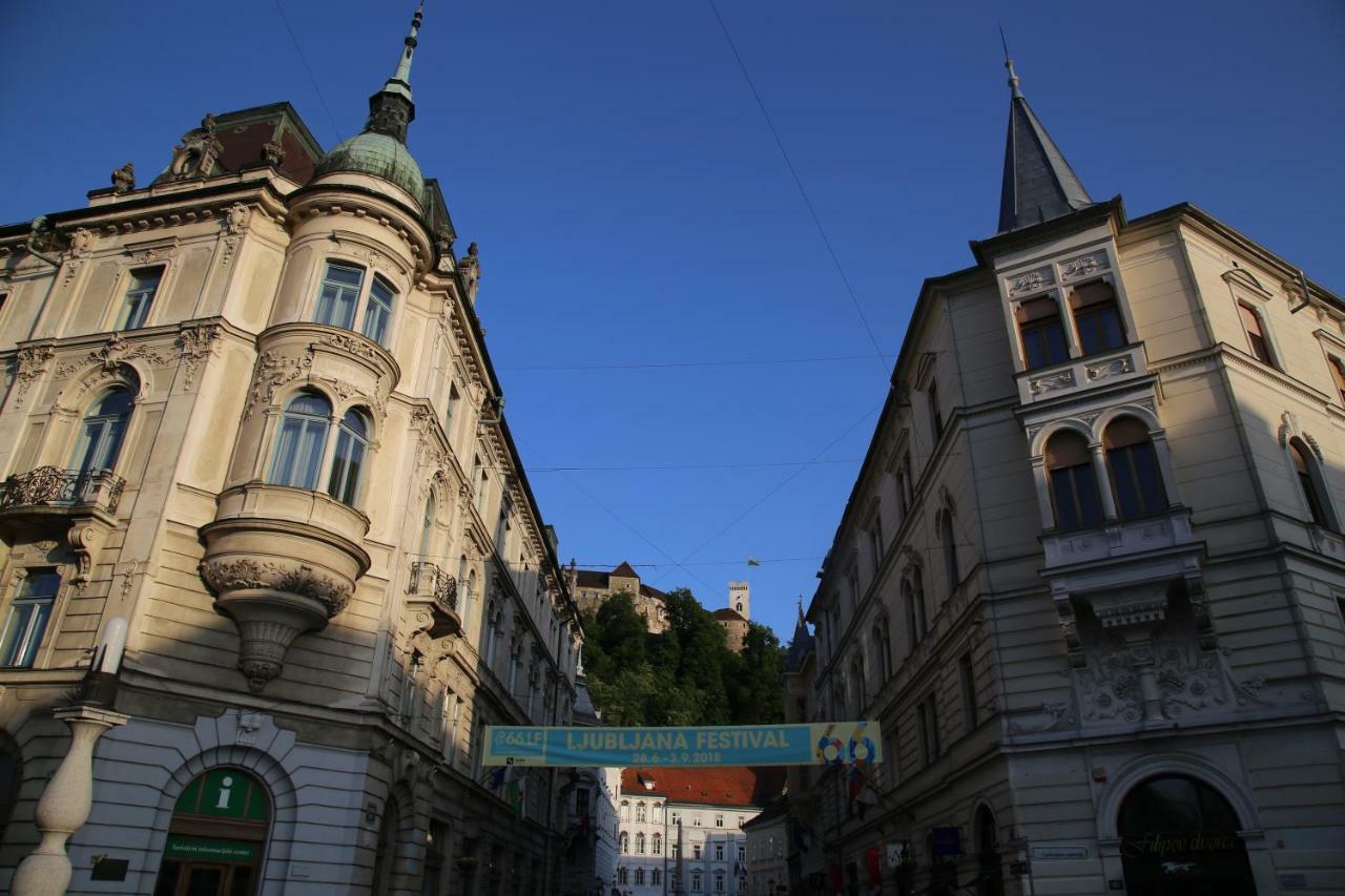 Apartment Central Station Between Dragon And Triple Bridges Ljubljana Exteriör bild