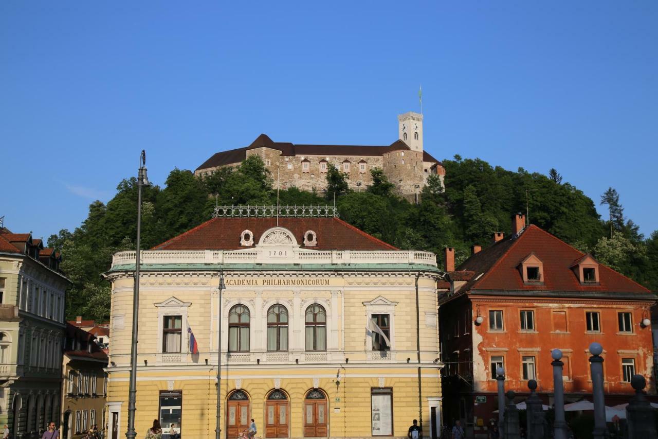 Apartment Central Station Between Dragon And Triple Bridges Ljubljana Exteriör bild